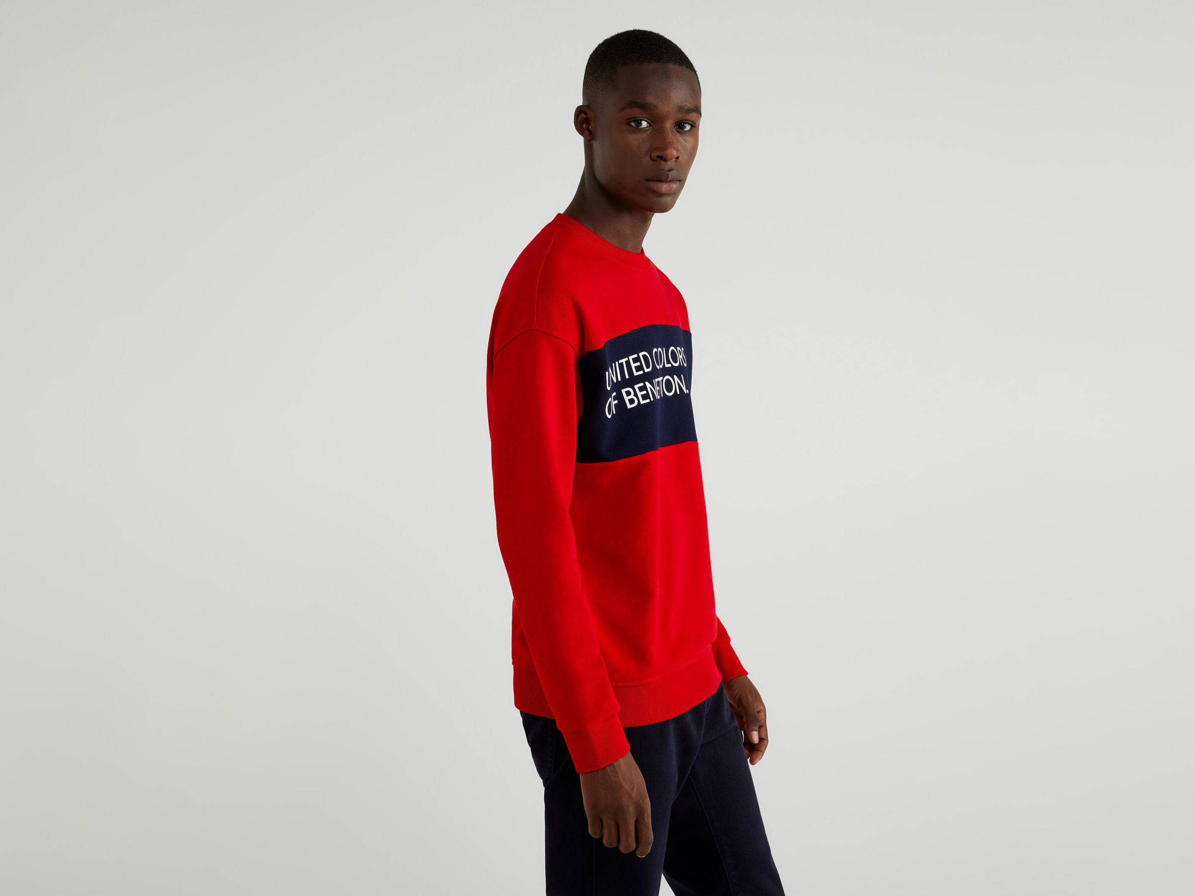 Sweatshirt in cotton with clashing band Men image number 2